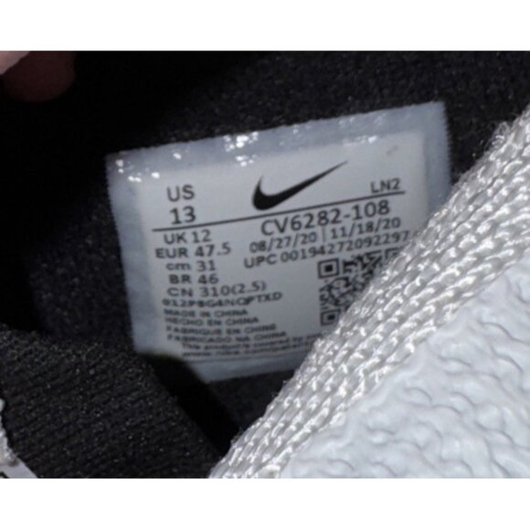 Athletic_Shoes
